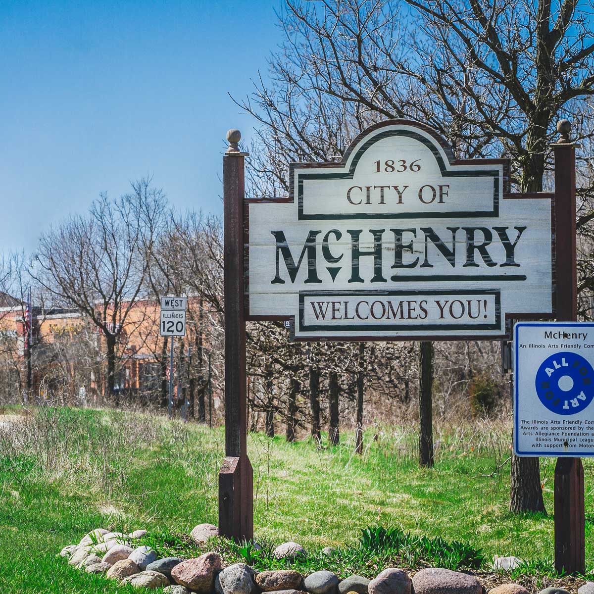 McHenry, IL welcome sign
